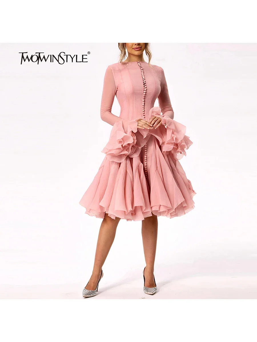 TWOTWINSTYLE Women's Dress Irregular Pleated Patchwork Fashion Long Lantern Sleeve Waist Cinching Mini Dresses 2024 New Clothing
TWOTWINSTYLE Women's Dress Irregular Pleated Patchwork Fashion Long Lantern Sleeve Waist Cinching Mini Dresses 2024 New Clothing