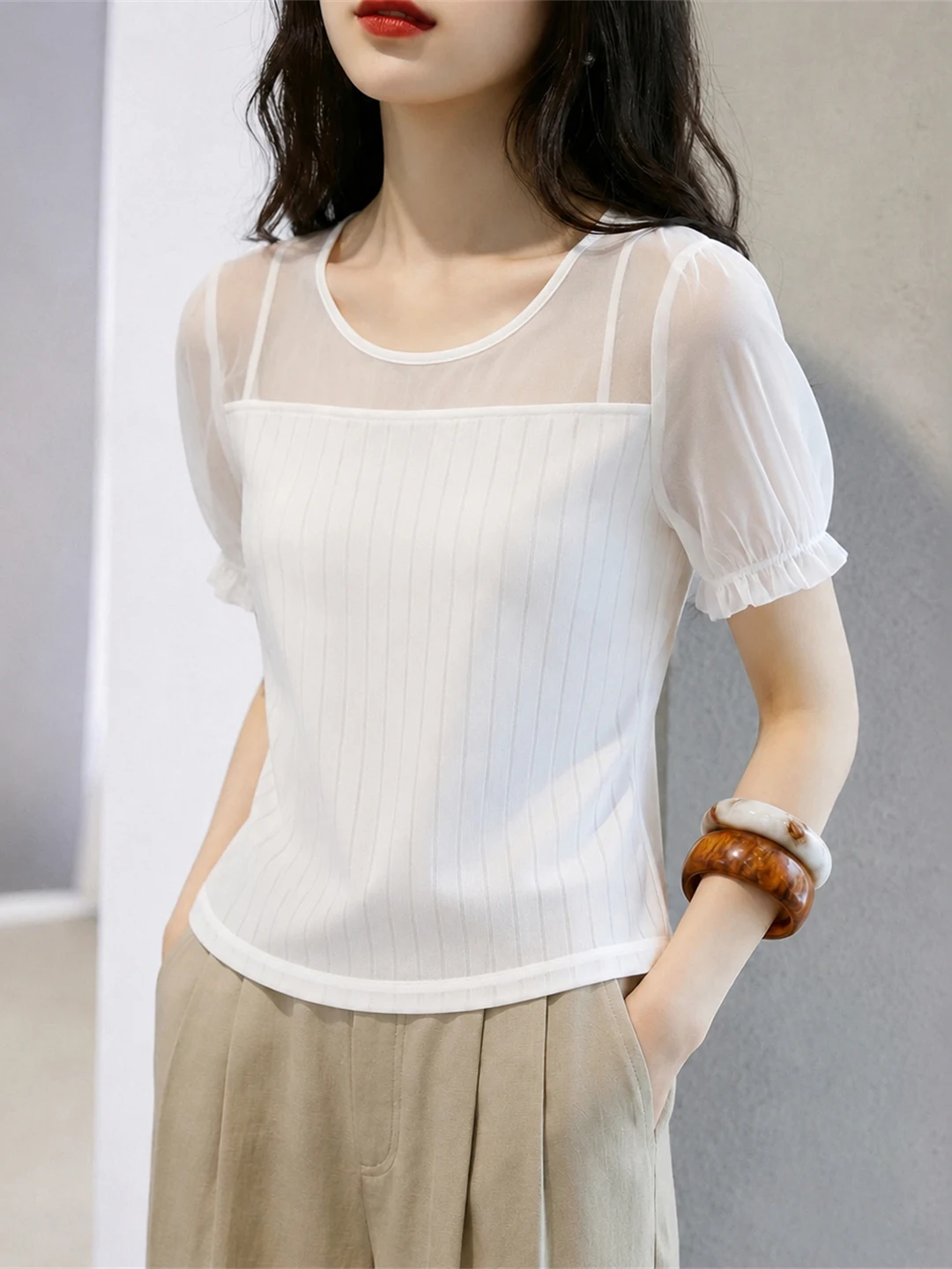 Commute Style Short Sleeve T-Shirt Elegant Net Splicing Slimming Design Korean Version Straight Cut Summer Top Gentle Style
Commute Style Short Sleeve T-Shirt Elegant Net Splicing Slimming Design Korean Version Straight Cut Summer Top Gentle Style