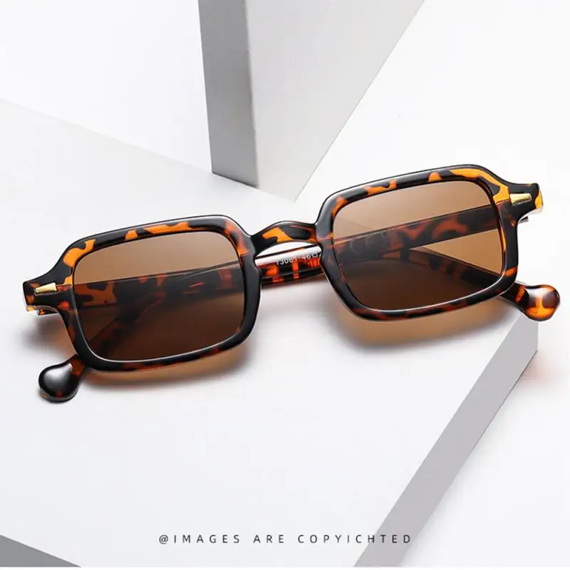 New Vintage Heart Shape Sunglasses Women Fashion Metal Frame Sun Glasses Fancy Dress Outdoor Goggles Motor Accessories
New Vintage Heart Shape Sunglasses Women Fashion Metal Frame Sun Glasses Fancy Dress Outdoor Goggles Motor Accessories