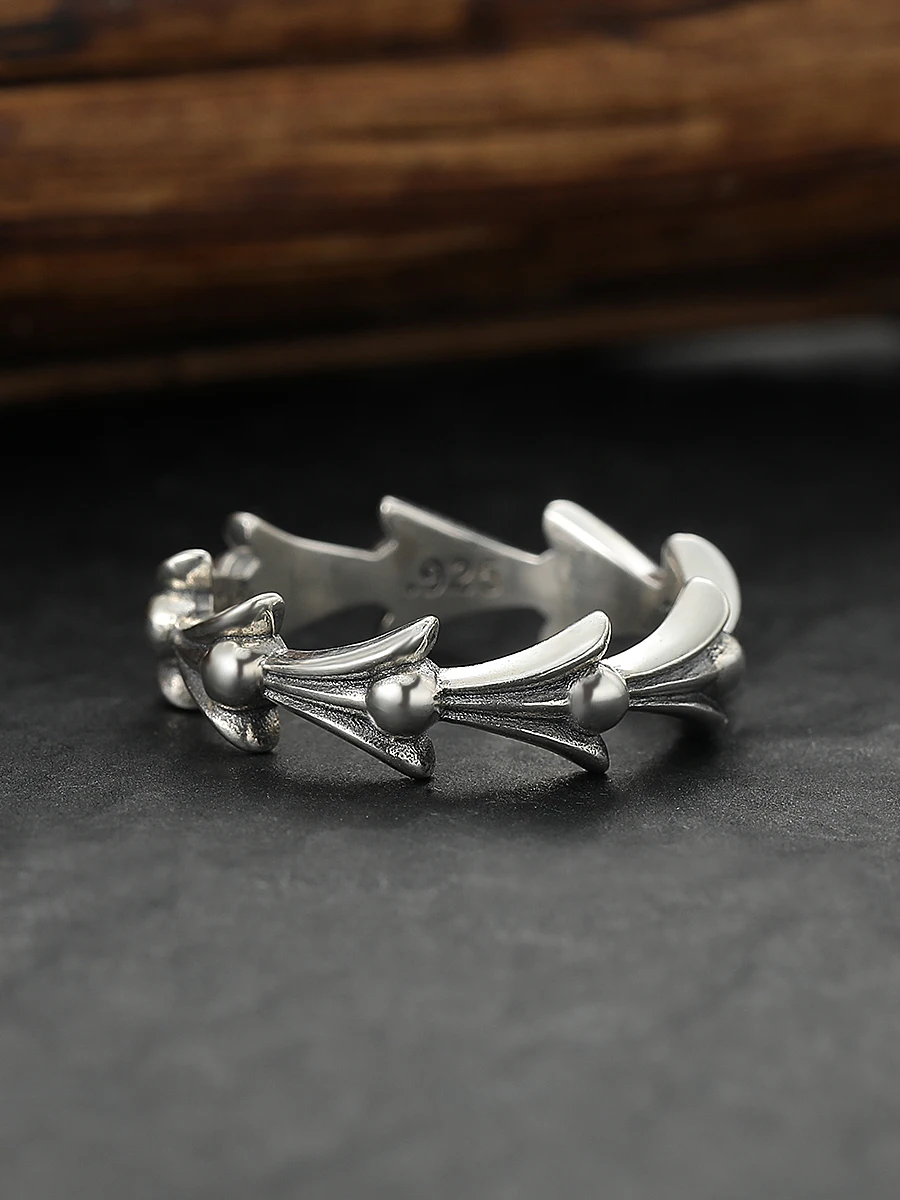 925 sterling silver distressed Fishbone Ring personalized minority cross flower-de-Luce ring all-match index finger ring
925 sterling silver distressed Fishbone Ring personalized minority cross flower-de-Luce ring all-match index finger ring