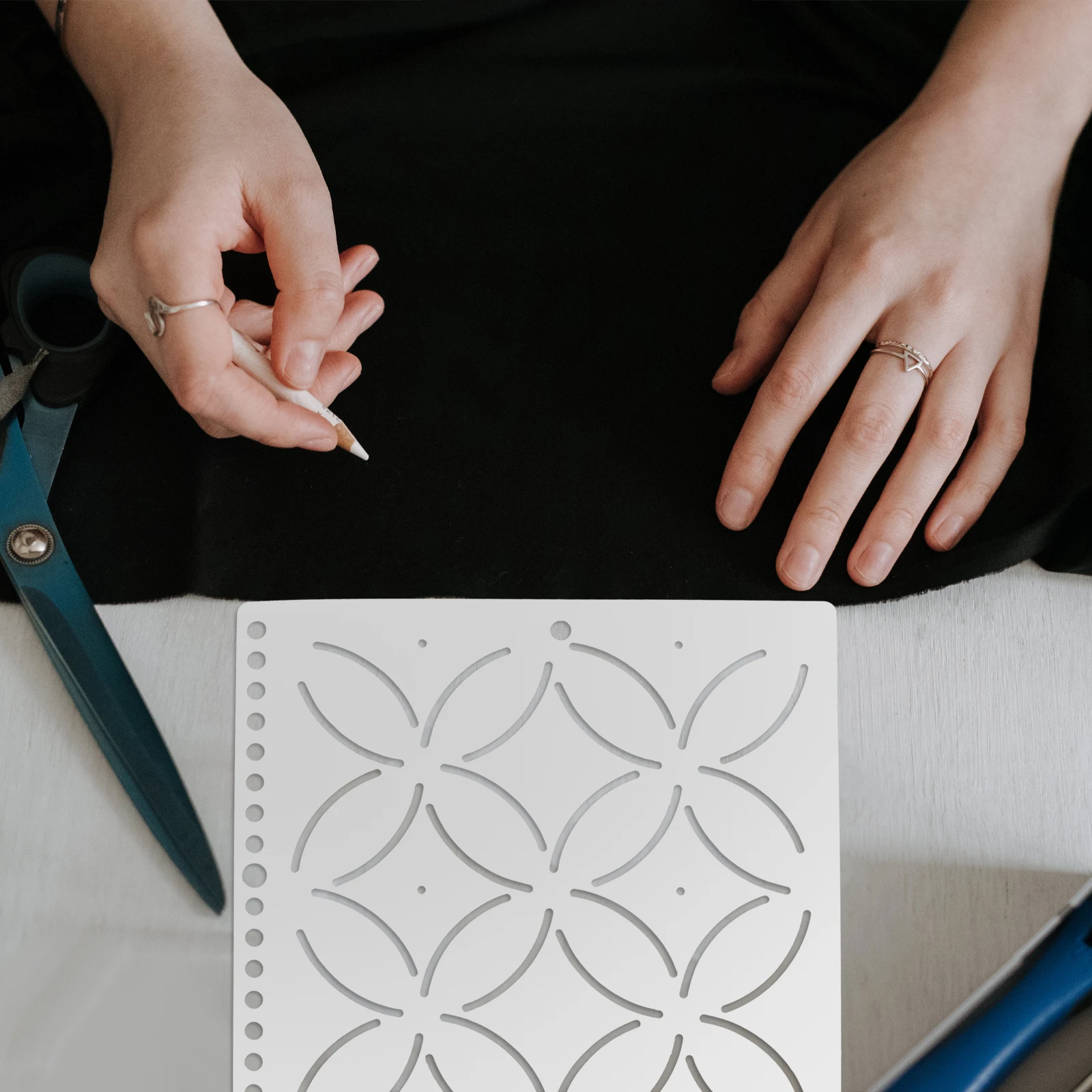 DIY Tool Templates Quilting Template Sewing Ruler Measure Tailor Craft Clothing Drawing Rulers Smooth Surface Wide Application
DIY Tool Templates Quilting Template Sewing Ruler Measure Tailor Craft Clothing Drawing Rulers Smooth Surface Wide Application
