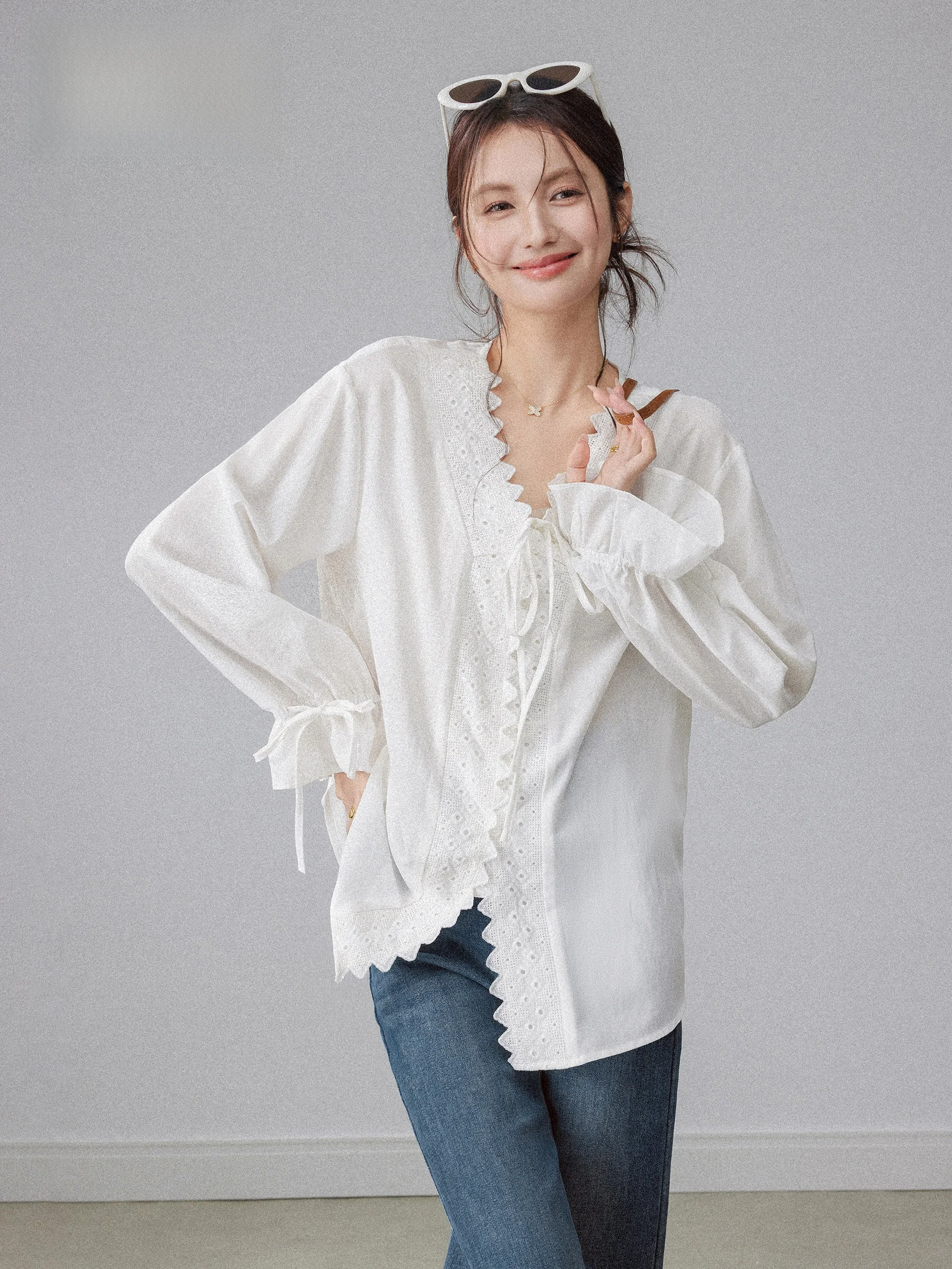 Chic Korean Style Women's Shirt with Lace Trim And V-Neckline White Tie-Detail Spring Early Season Casual Fashion Design
Chic Korean Style Women's Shirt with Lace Trim And V-Neckline White Tie-Detail Spring Early Season Casual Fashion Design