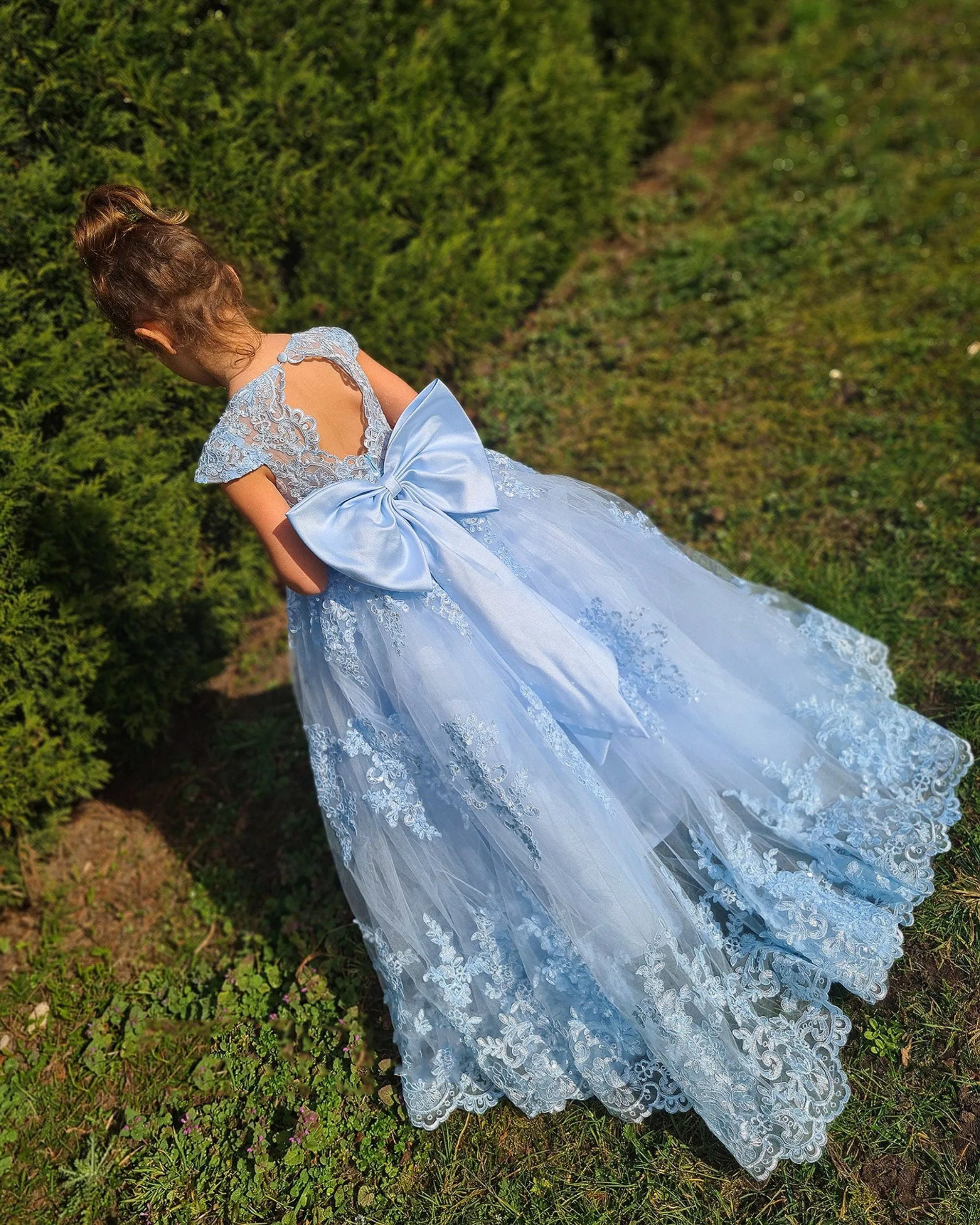 Elegant Blue Customized Flower Girl Dress For Wedding Short Sleeve with Bow Lace Applique Kids Birthday First Communion Gown
Elegant Blue Customized Flower Girl Dress For Wedding Short Sleeve with Bow Lace Applique Kids Birthday First Communion Gown