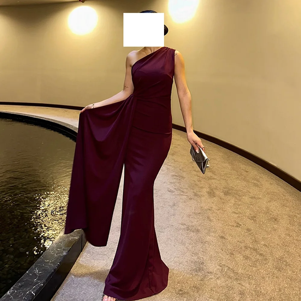 Customized Delicate Jersey Straight One Shoulder Evening Dress Sleeveless Panel Train Burgundy Bespoke Occasion Gowns
Customized Delicate Jersey Straight One Shoulder Evening Dress Sleeveless Panel Train Burgundy Bespoke Occasion Gowns