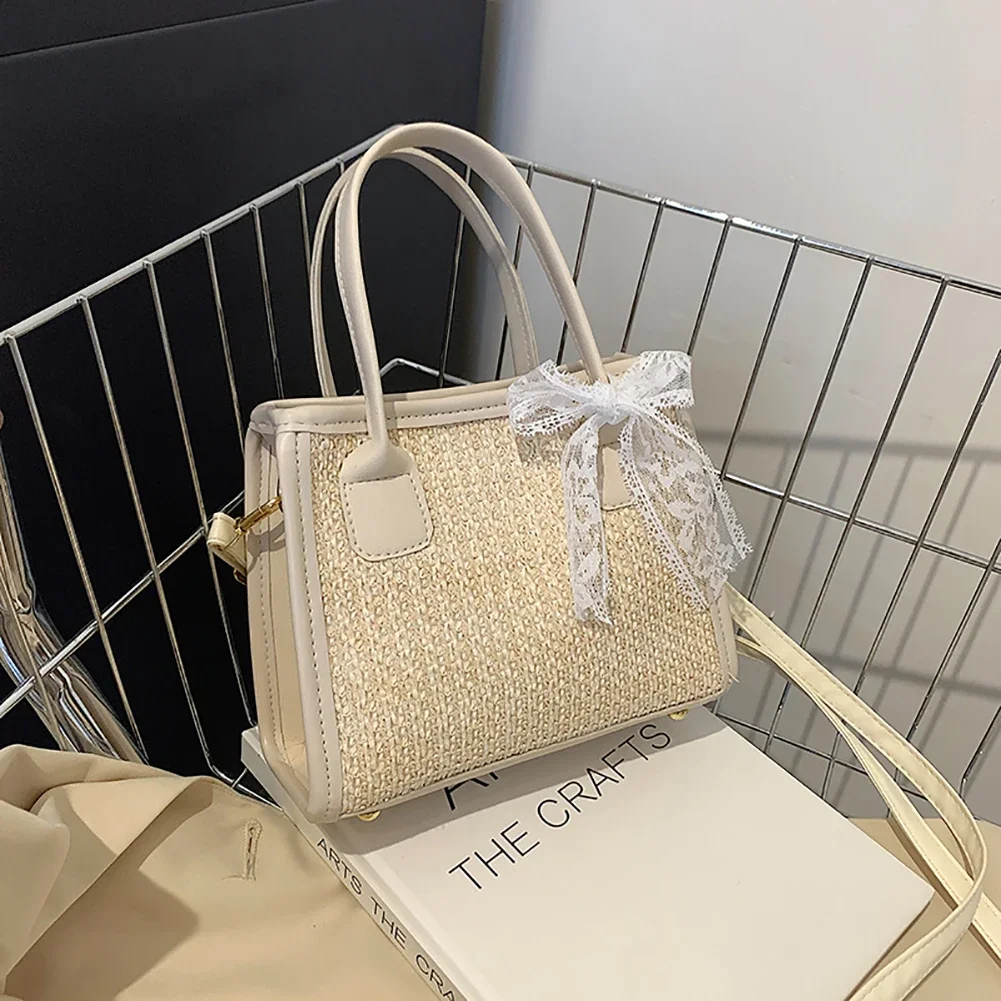 Summer Straw Weaving Tote with Lace Bow Bohemian PU Splicing Woven Beach Bag Woman Hand-Woven Handbag Ladies Small Crossbody Bag
Summer Straw Weaving Tote with Lace Bow Bohemian PU Splicing Woven Beach Bag Woman Hand-Woven Handbag Ladies Small Crossbody Bag
