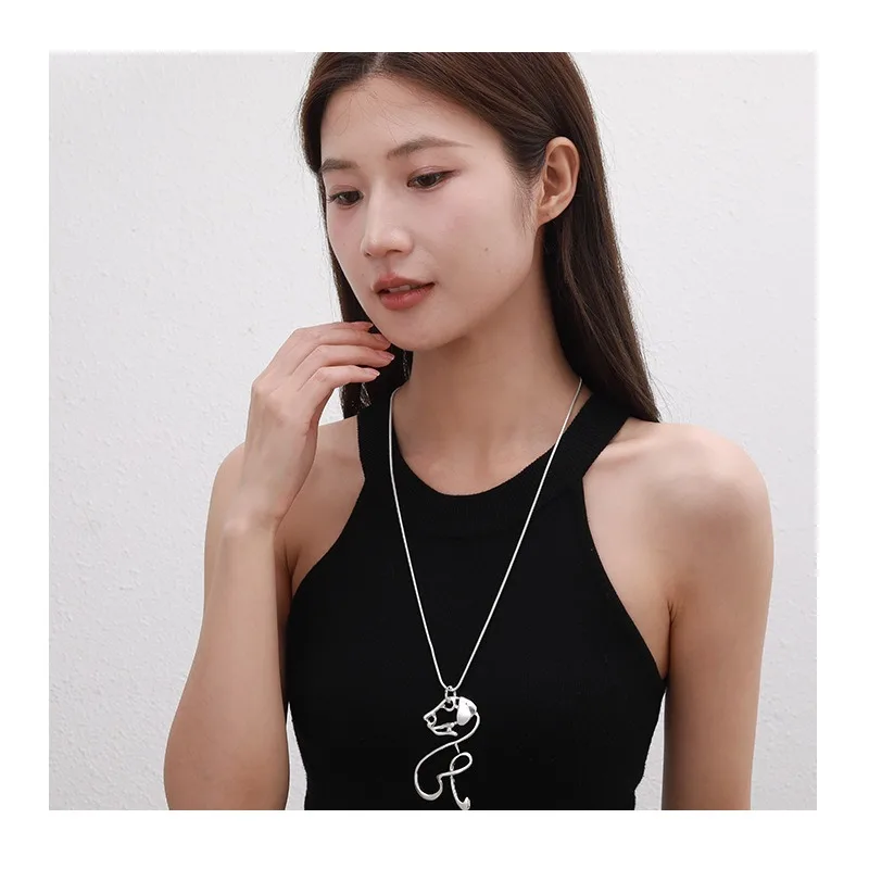 For The New Sweater Chain Puppy Irregular Geometric Lines Metal High-end Long Necklace
For The New Sweater Chain Puppy Irregular Geometric Lines Metal High-end Long Necklace
