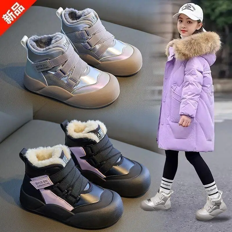 Kawaii повседневная обувь, модная детская обувь, зимние сапоги для девочек, новинка зимы 2024, непромокаемые хлопковые ботинки, толстые теплые детские ботинки для больших детей
Kawaii повседневная обувь, модная детская обувь, зимние сапоги для девочек, новинка зимы 2024, непромокаемые хлопковые ботинки, толстые теплые детские ботинки для больших детей