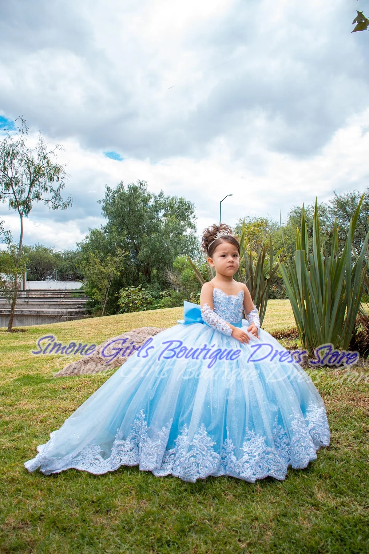 Contrast Lace Embroidery Blue princess dress Tutu Skirt Flower Girl Dresses for Birthday party ball Parties Dance Performances
Contrast Lace Embroidery Blue princess dress Tutu Skirt Flower Girl Dresses for Birthday party ball Parties Dance Performances