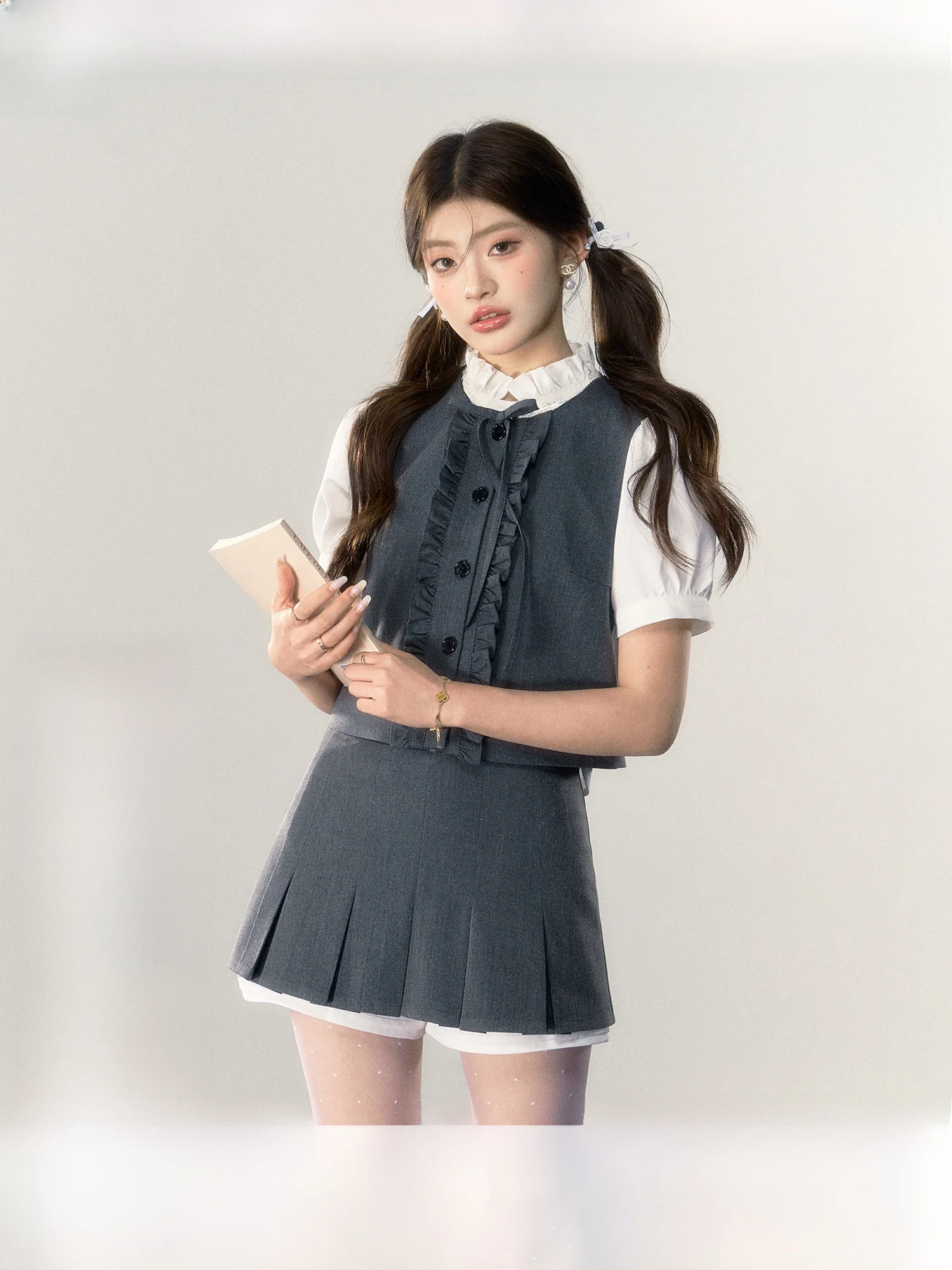 Gray Shirt And Skirt Set Women's Preppy Style Spring Autumn Short Sleeve Stand Collar Fake Two-Piece Sweet Wind Straight Tube
Gray Shirt And Skirt Set Women's Preppy Style Spring Autumn Short Sleeve Stand Collar Fake Two-Piece Sweet Wind Straight Tube