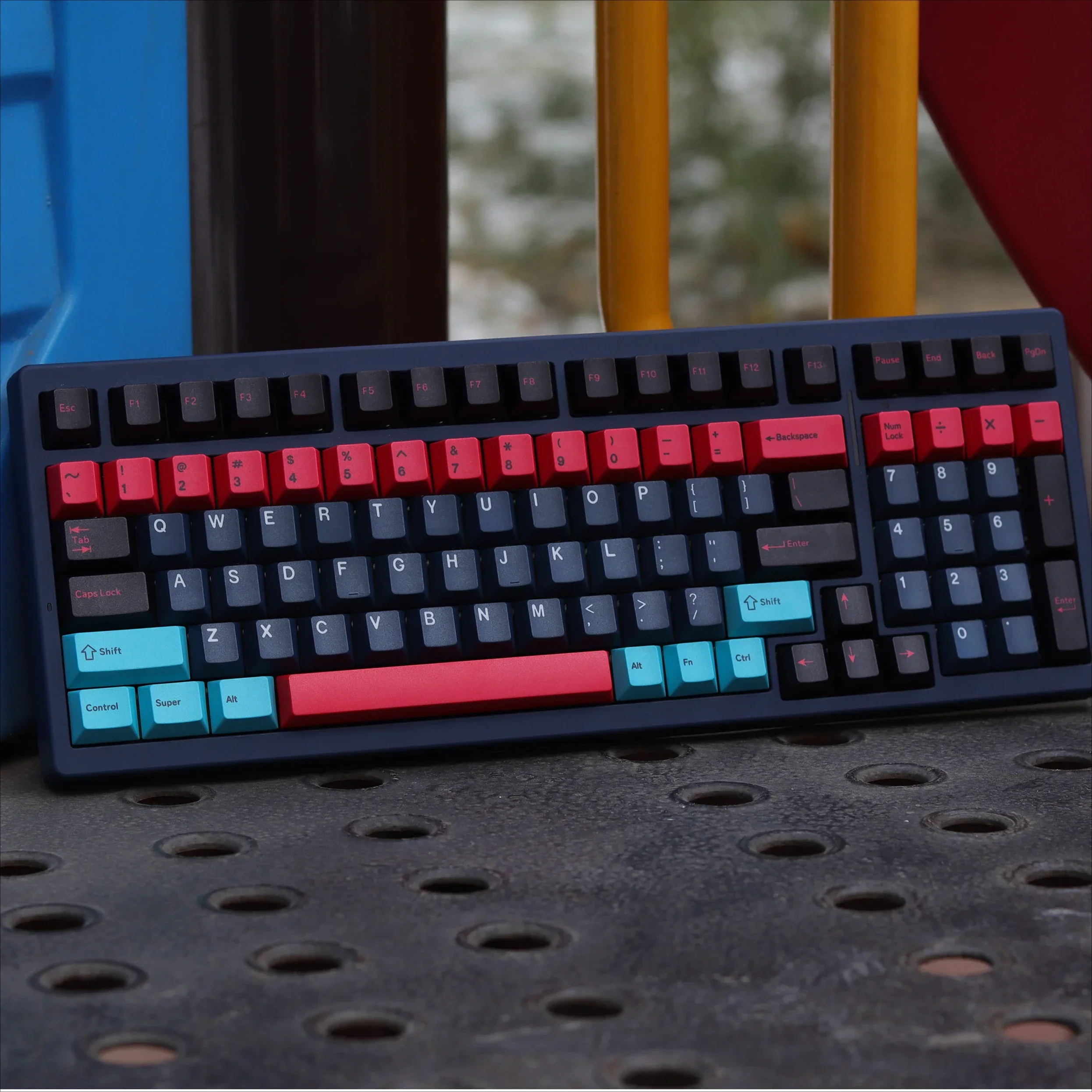 Original PBT five-sided sublimation keycap mechanical keyboard customized on the afternoon of the day
Original PBT five-sided sublimation keycap mechanical keyboard customized on the afternoon of the day