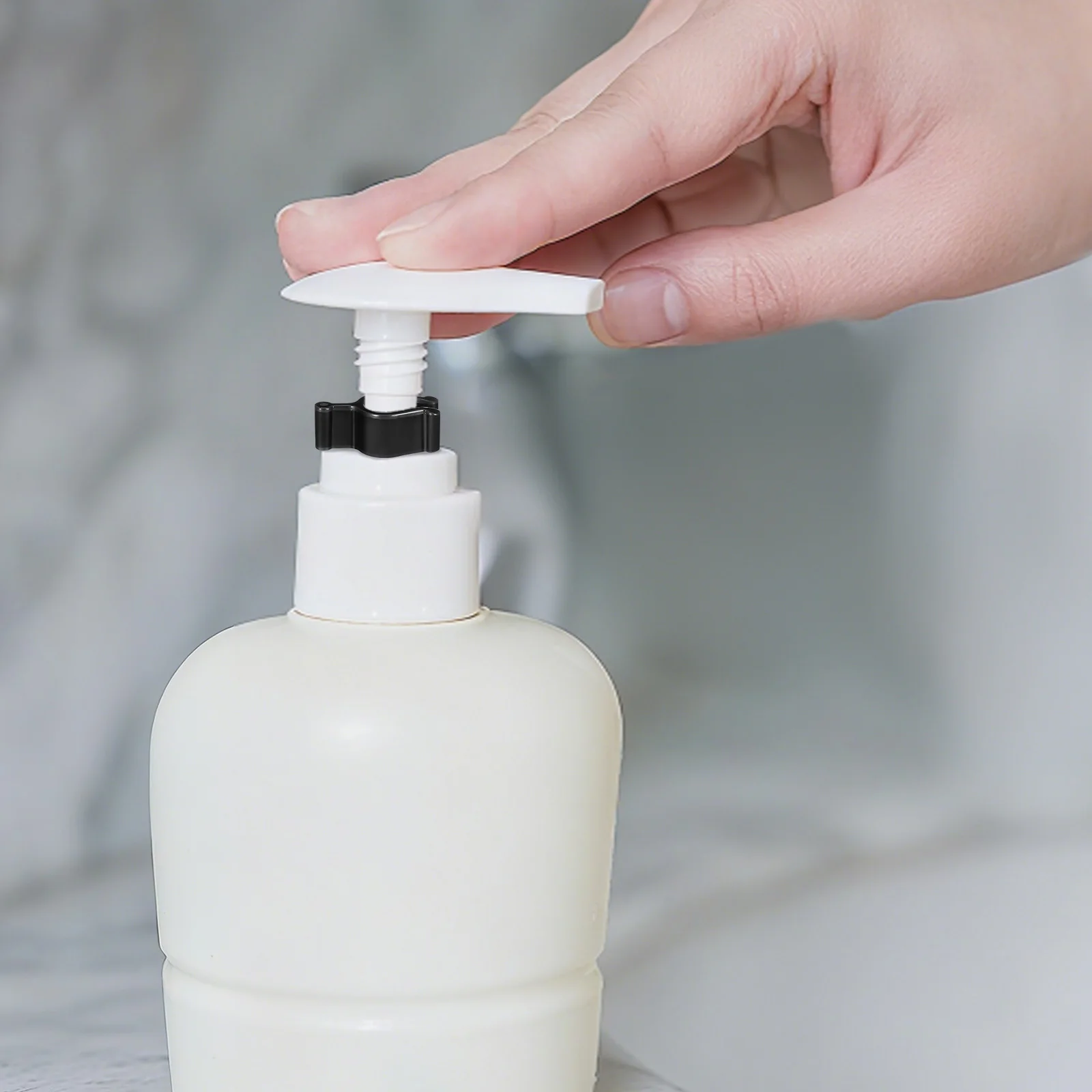 5pcs Lotion Pump Travel Shampoo Bottles Lock Leakproof PP Clip Dispenser Head
5pcs Lotion Pump Travel Shampoo Bottles Lock Leakproof PP Clip Dispenser Head