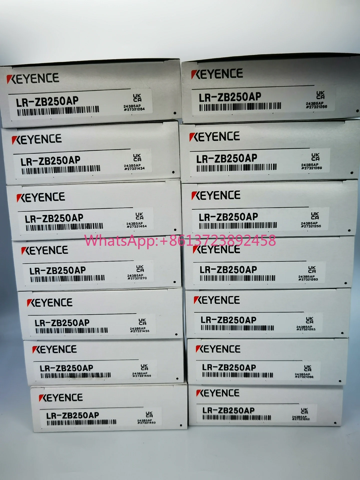 KEYENCE LR-ZB250AP laser sensor, brand new and original
KEYENCE LR-ZB250AP laser sensor, brand new and original