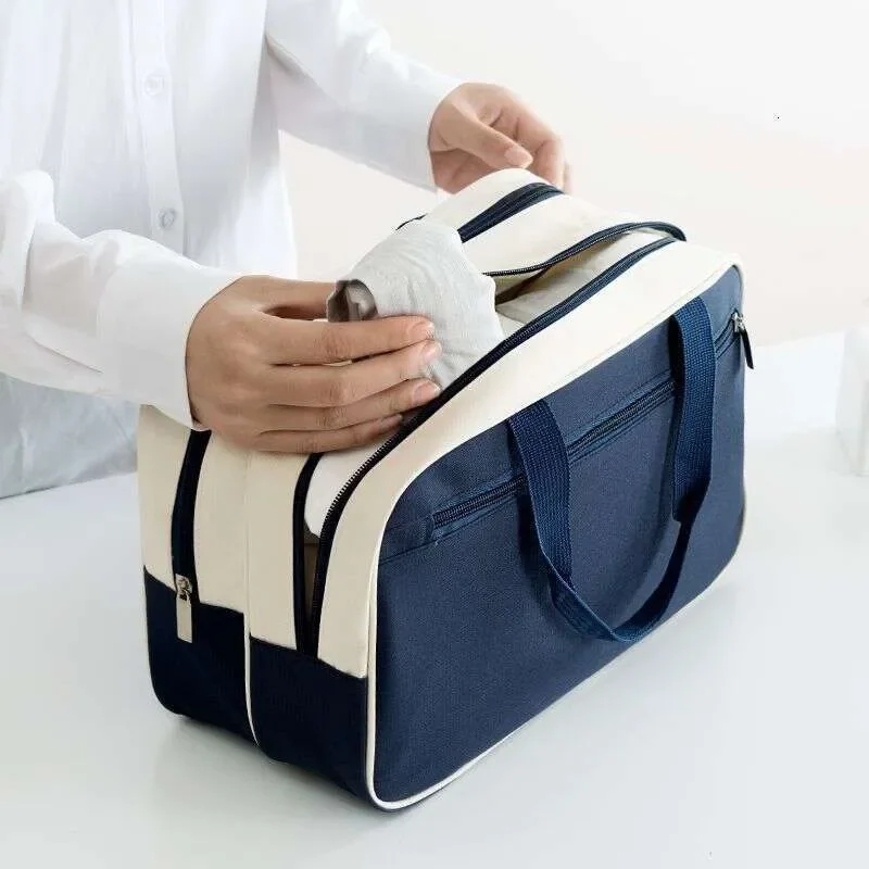 Storage Fitness swimming Dry wet separation men's and women's Swimsuit equipment storage Beach bag Handheld toileting hot
Storage Fitness swimming Dry wet separation men's and women's Swimsuit equipment storage Beach bag Handheld toileting hot