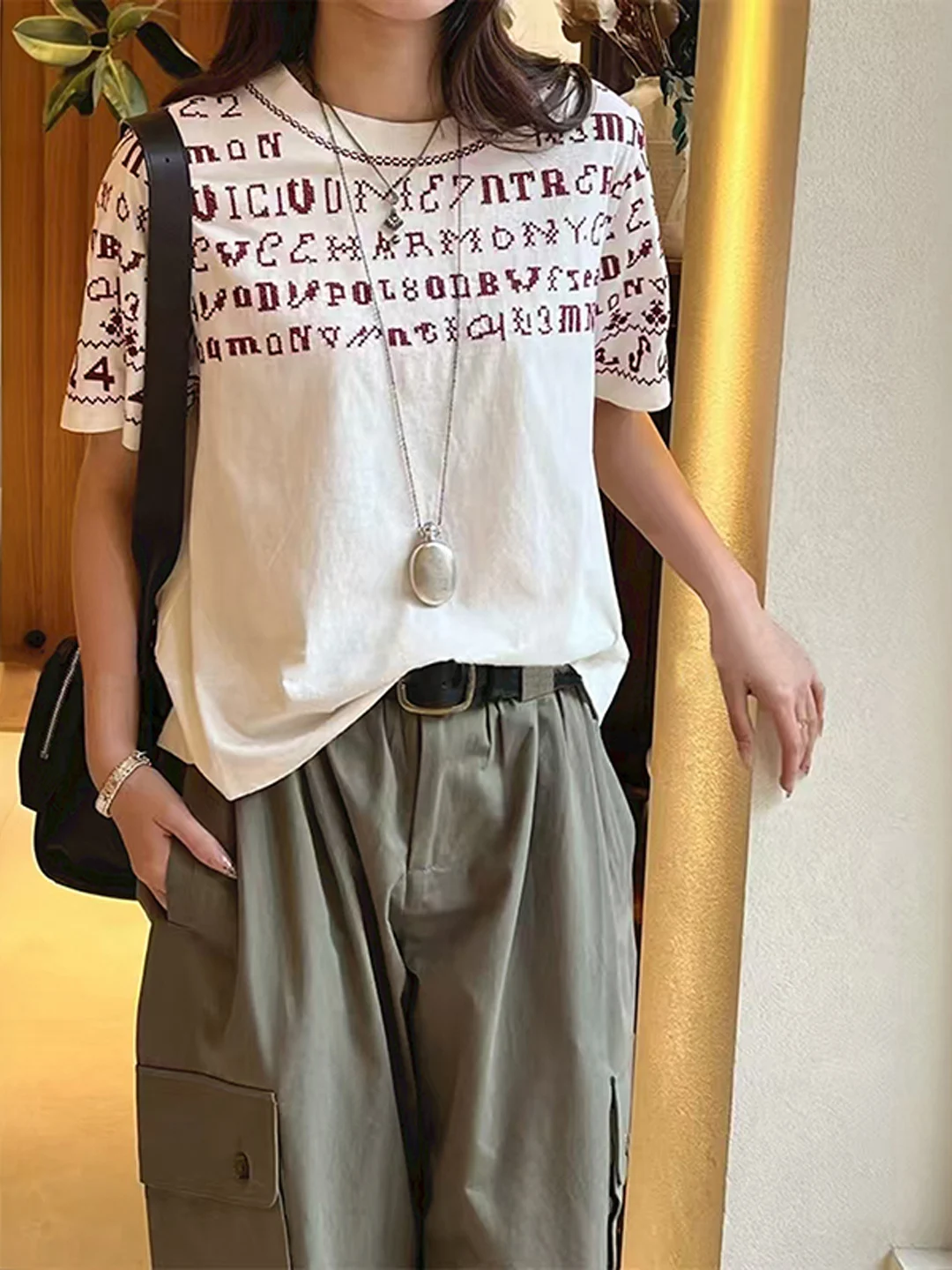 Cotton ort Sve T-irt round Ne Digitized Embroidery Loose Fit Casual Spring Summer Women's Top DBNY
Cotton ort Sve T-irt round Ne Digitized Embroidery Loose Fit Casual Spring Summer Women's Top DBNY