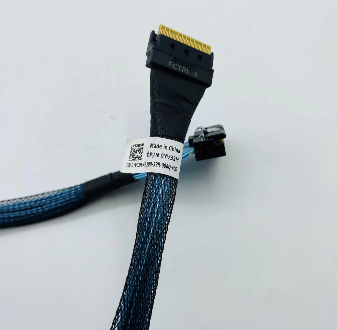 Новый для Dell PowerEdge R7525 R6525 R750, серверный жесткий диск, соединительный кабель для передачи данных YV32M 0YV32M CN-0YV32M, кабель SAS
Новый для Dell PowerEdge R7525 R6525 R750, серверный жесткий диск, соединительный кабель для передачи данных YV32M 0YV32M CN-0YV32M, кабель SAS
