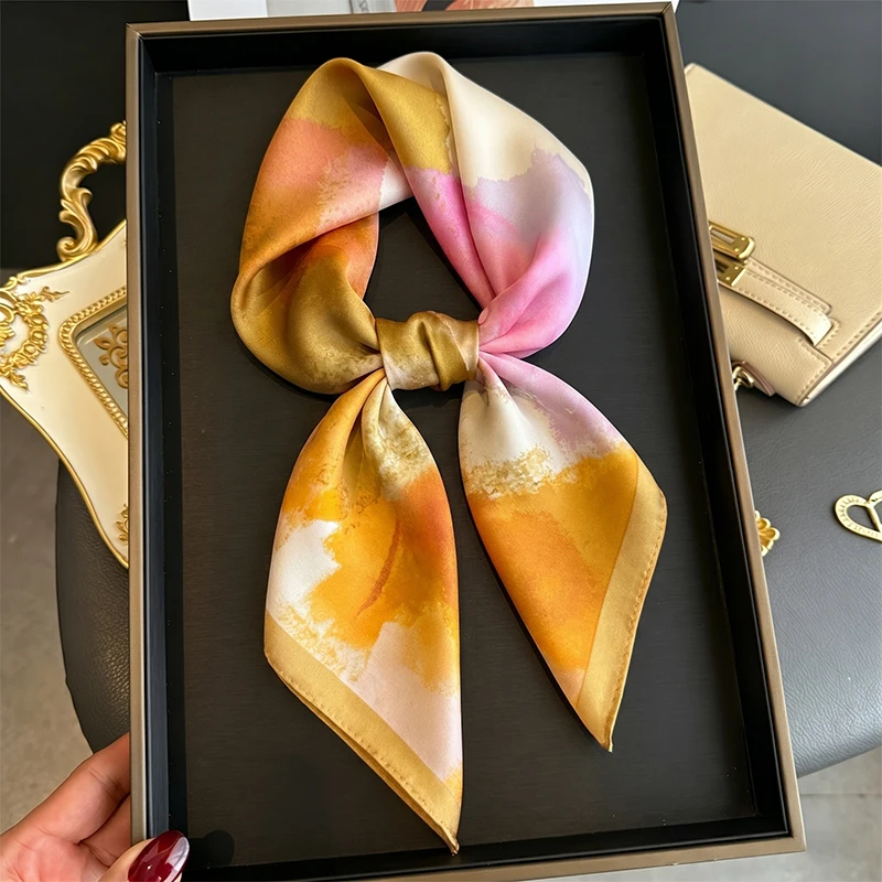 Fashion Scarf Print Hijab Female Turban Square Luxury Shawl Headscarf Bandana Neckerchief Windproof Handkerchief Headband Wraps
Fashion Scarf Print Hijab Female Turban Square Luxury Shawl Headscarf Bandana Neckerchief Windproof Handkerchief Headband Wraps