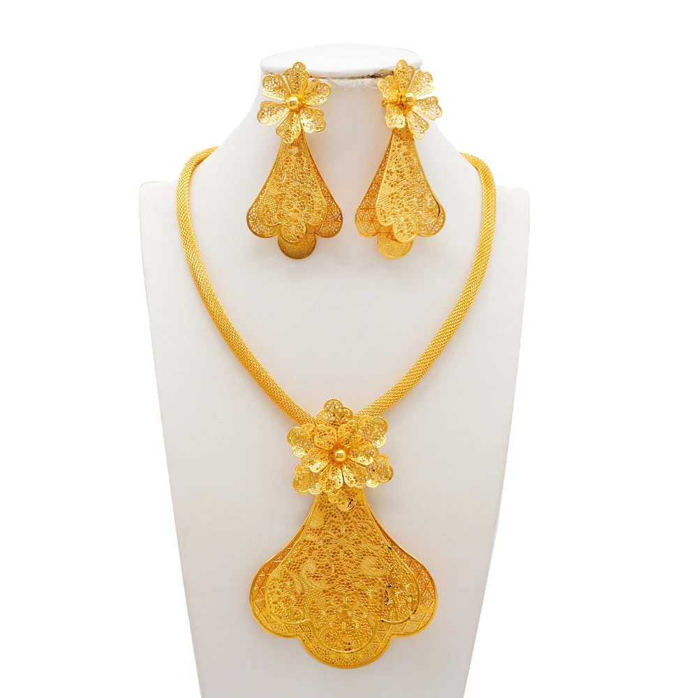 2024 Fashion Luxury Bridal Jewelry Sets for Women Design Gold Color Necklace Earrings Set Brides Party Wedding Jewelry Set
2024 Fashion Luxury Bridal Jewelry Sets for Women Design Gold Color Necklace Earrings Set Brides Party Wedding Jewelry Set