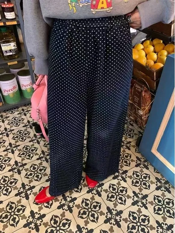 Casual Corduroy Straight Leg Pants Large Size Women's Autumn Winter Slimming Versatile Wide Leg Pants Skin-friendly Breathable
Casual Corduroy Straight Leg Pants Large Size Women's Autumn Winter Slimming Versatile Wide Leg Pants Skin-friendly Breathable