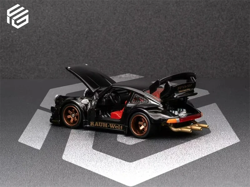 **Предзаказ** Модель автомобиля FG 1:64 **Предзаказ**
**Предзаказ** Модель автомобиля FG 1:64 **Предзаказ**