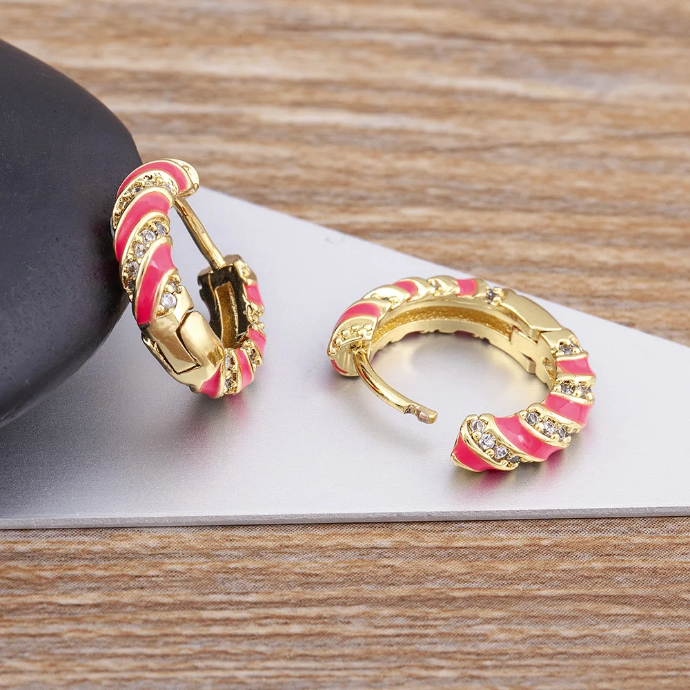 Classic Enamel Threaded Shape Shining Crystal Earrings Charm Elegant Women Oil Dripping Jewelry Fashion Party Exquisite Gift
Classic Enamel Threaded Shape Shining Crystal Earrings Charm Elegant Women Oil Dripping Jewelry Fashion Party Exquisite Gift