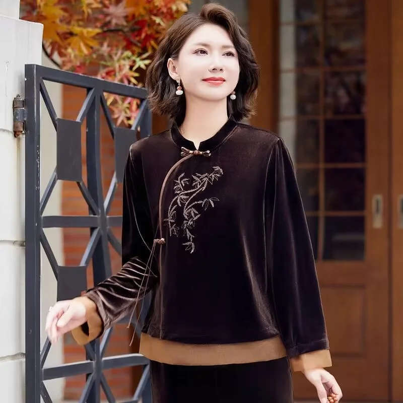 Outerwears Woman Clothing New Chinese Mother's T-shirt Embroidered Flowers Long Sleeve Medium Thin Coat Retro Loose Clothes
Outerwears Woman Clothing New Chinese Mother's T-shirt Embroidered Flowers Long Sleeve Medium Thin Coat Retro Loose Clothes