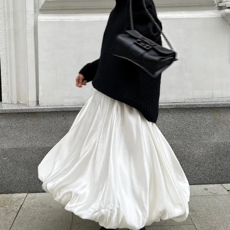 2025 Spring Elegant Women Loose Long Skirt New Sexy Y2K Ins Solid Color High Waist Ruched Tutu Pleated Maxi Skirt Streetwear
2025 Spring Elegant Women Loose Long Skirt New Sexy Y2K Ins Solid Color High Waist Ruched Tutu Pleated Maxi Skirt Streetwear