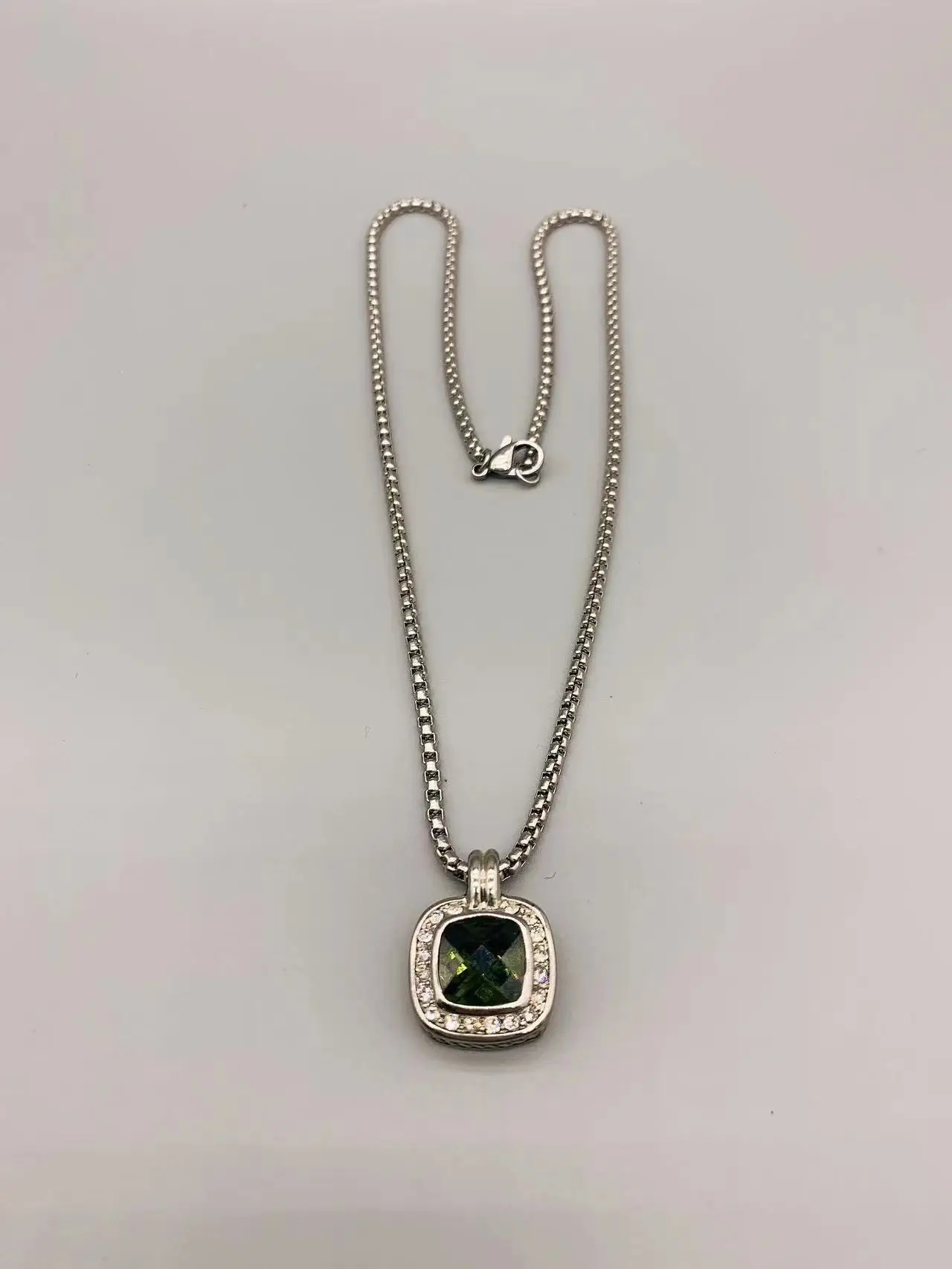 Le Han Jewelry Cable Squar Olive Green Stone Silver Pendant Necklace With Clear Cubic Zirconia 11mm
Le Han Jewelry Cable Squar Olive Green Stone Silver Pendant Necklace With Clear Cubic Zirconia 11mm