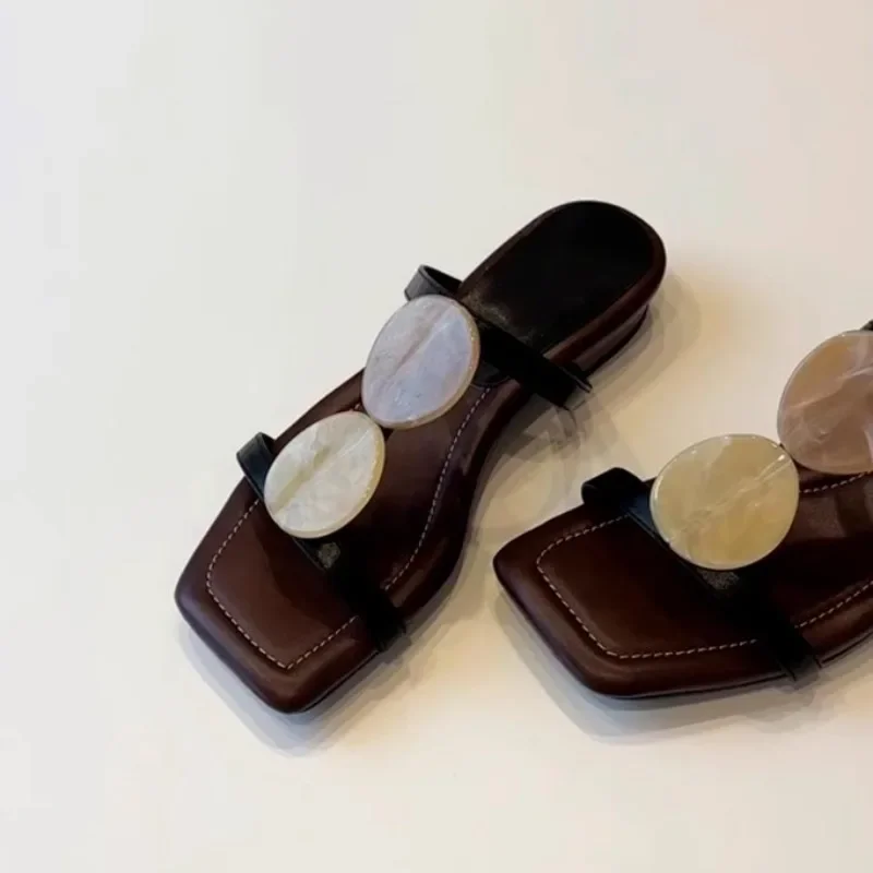 Sheepskin Version~ Niche French One-word Cool Slippers Women's Open-toed Square Head Temperament Roman Shoes Flat Beach Shoes
Sheepskin Version~ Niche French One-word Cool Slippers Women's Open-toed Square Head Temperament Roman Shoes Flat Beach Shoes