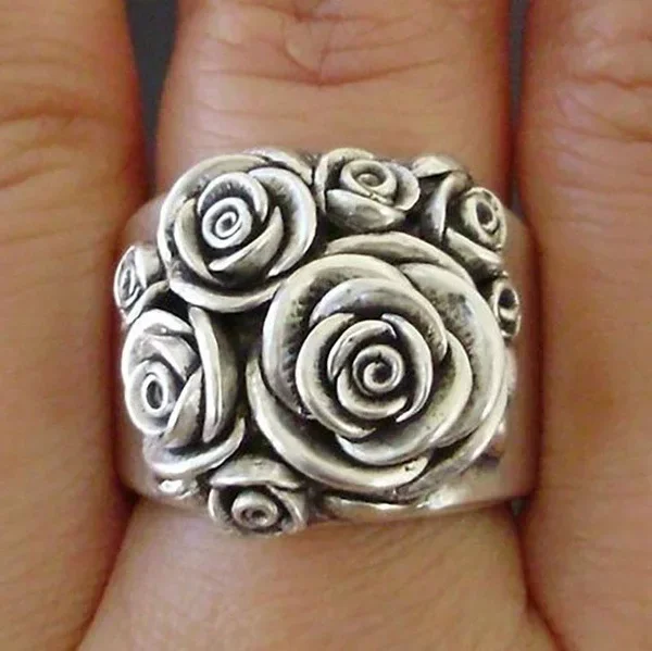 Retro Style Classic Temperament Flower Men and Women Personality Stainless Steel Ring Size 7-13
Retro Style Classic Temperament Flower Men and Women Personality Stainless Steel Ring Size 7-13