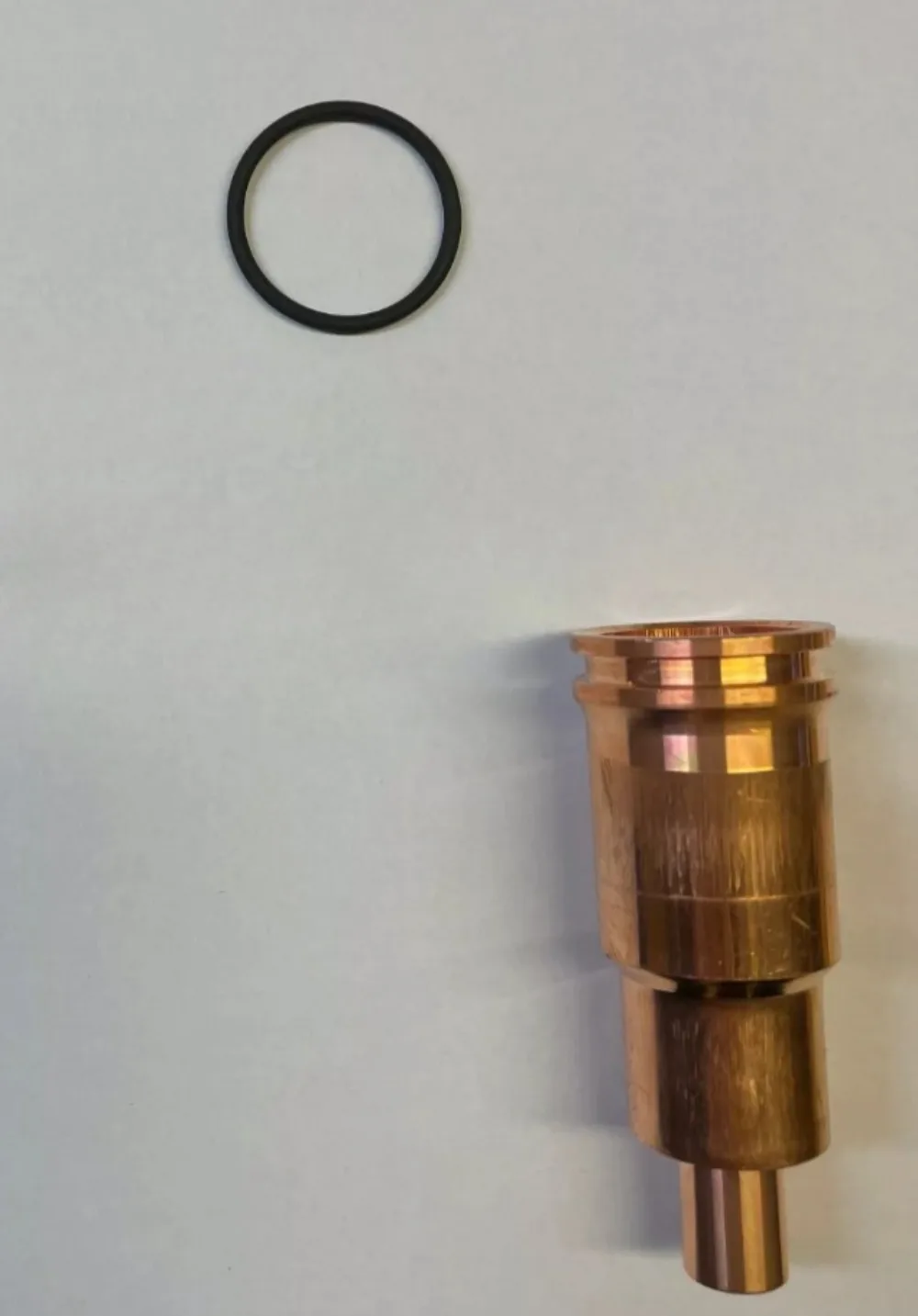 20903092 Copper Fuel Injector Sleeve for Volvo Renault D5 D7 Diesel Engine Spare Parts
20903092 Copper Fuel Injector Sleeve for Volvo Renault D5 D7 Diesel Engine Spare Parts