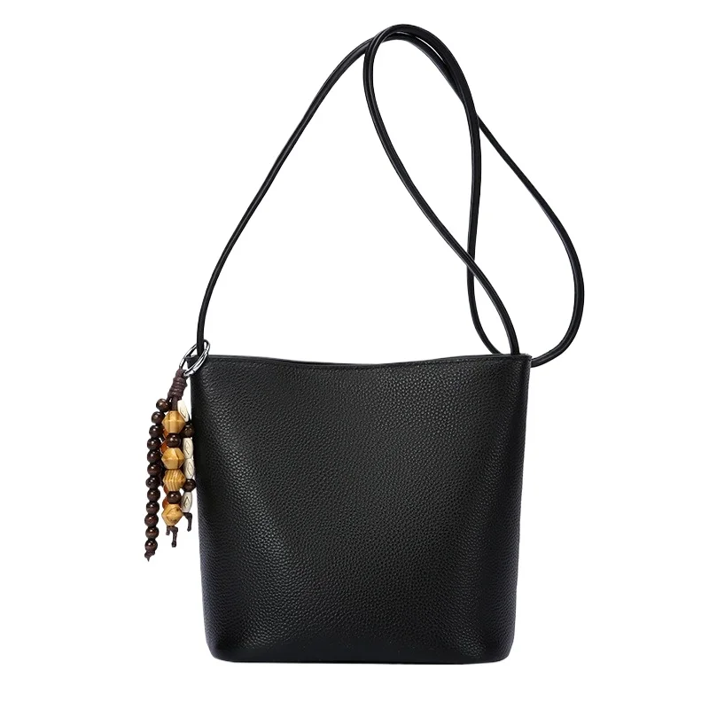 Women's Casual Shoulder Bag Top Grain Leather Crossbody Bag Versatile Stylish Solid Color Classic Minimalist for Work Commute
Women's Casual Shoulder Bag Top Grain Leather Crossbody Bag Versatile Stylish Solid Color Classic Minimalist for Work Commute