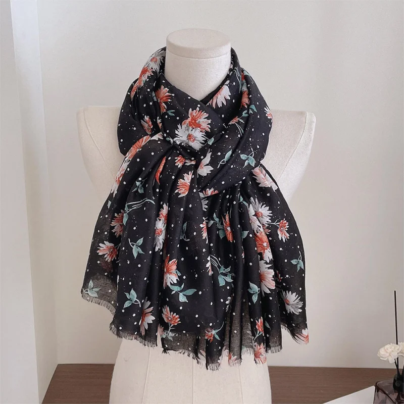 floral pattern gold scarf, shawl women, lightweight long shawl that enhances skin tone, suitable tr
floral pattern gold scarf, shawl women, lightweight long shawl that enhances skin tone, suitable tr
