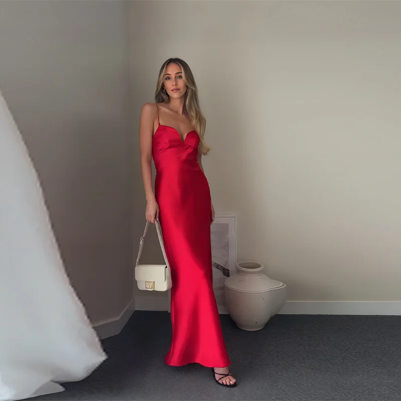 2025 Summer Fashion Ladies Sexy Thin Sling Dress V Neck Sleeveless Slim Dresses Red Elegant Backless Evening Party Long Dresses
2025 Summer Fashion Ladies Sexy Thin Sling Dress V Neck Sleeveless Slim Dresses Red Elegant Backless Evening Party Long Dresses