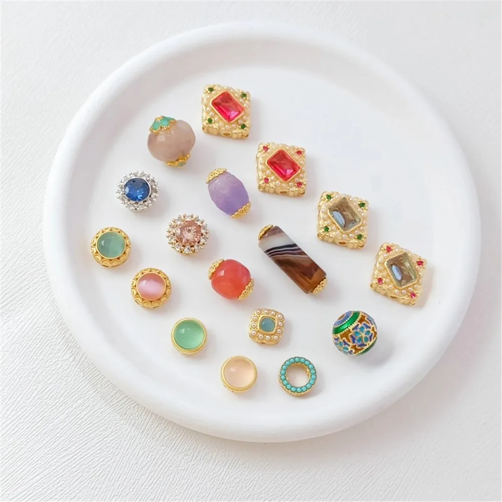 Ancient-style Gold Zirconium Oil-dripping Hollowed-out Beads Banded Agate Bucket Beads Round Flat Scattered Beads Coil Accessori
Ancient-style Gold Zirconium Oil-dripping Hollowed-out Beads Banded Agate Bucket Beads Round Flat Scattered Beads Coil Accessori