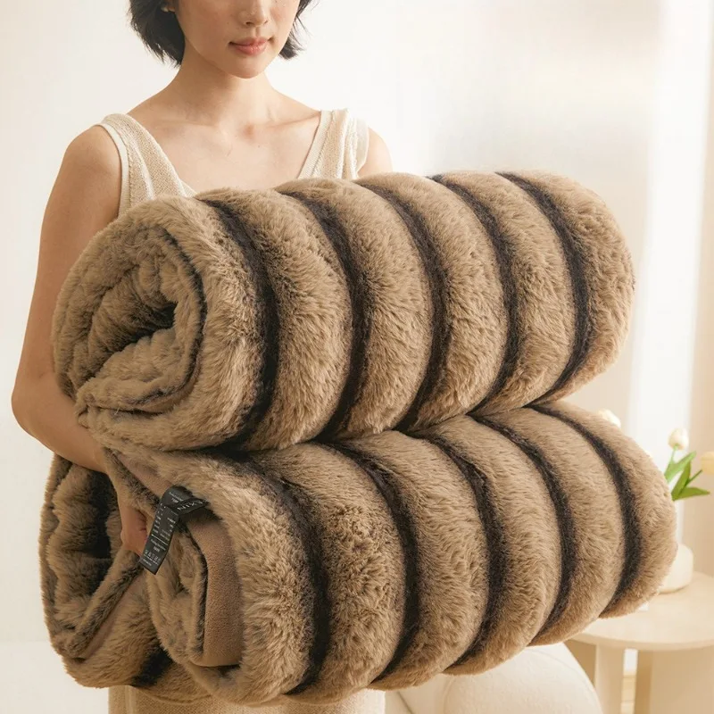 Faux Rabbit Fur Thickened Throw Blanket for Bed Couch Fluffy Fuzzy Plush Bubble Blanket, Winter Warm Cozy Shaggy Rabbit Blankets
Faux Rabbit Fur Thickened Throw Blanket for Bed Couch Fluffy Fuzzy Plush Bubble Blanket, Winter Warm Cozy Shaggy Rabbit Blankets