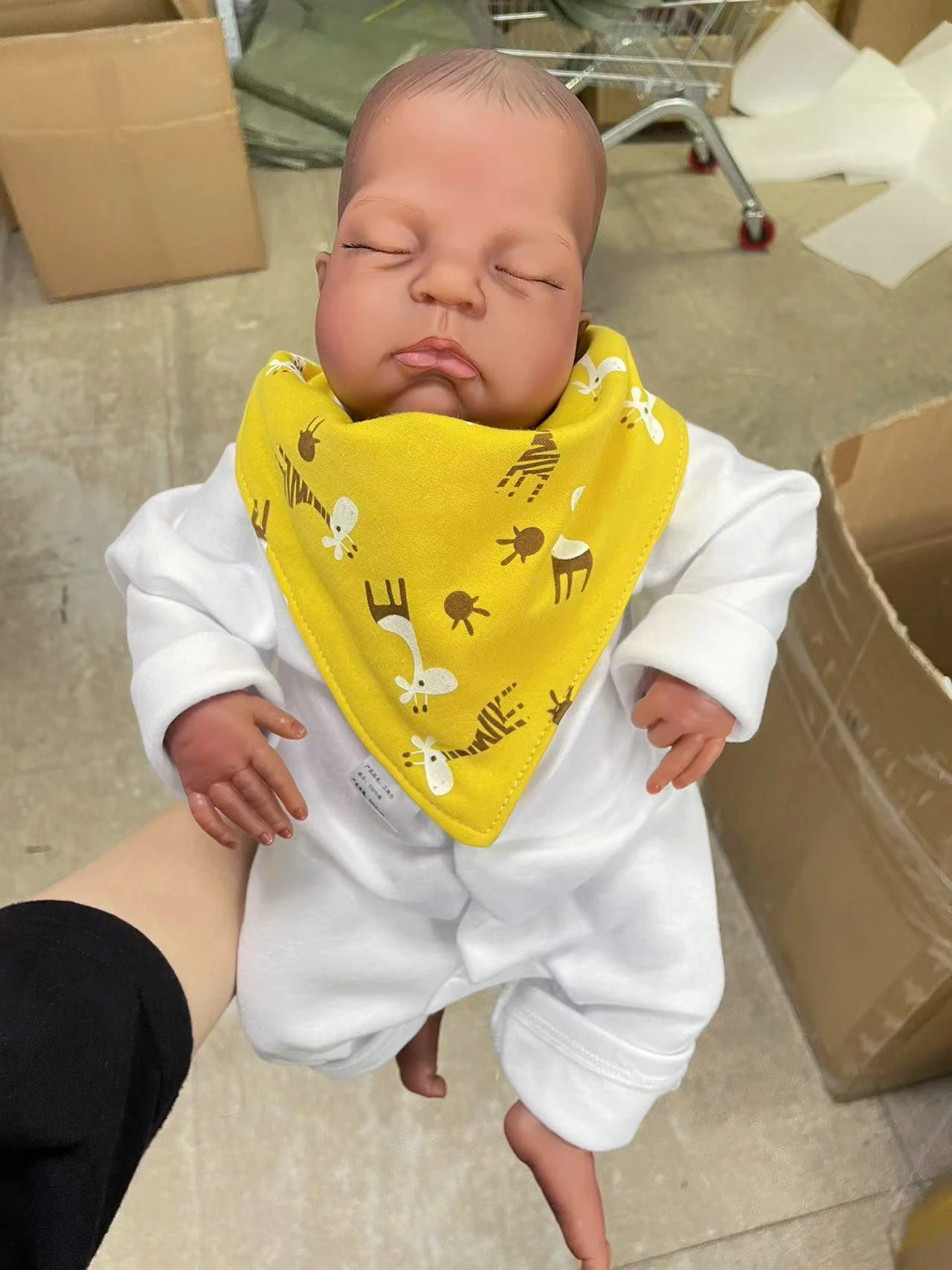 20inch Remi Already Painted Finished Reborn Baby Doll in Dark Brown Skin Sleeping Baby High Quality Handmade Doll
20inch Remi Already Painted Finished Reborn Baby Doll in Dark Brown Skin Sleeping Baby High Quality Handmade Doll