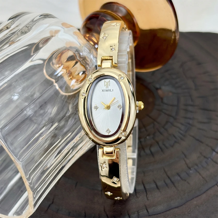 Fashion Oval Gold Watch for Women with Star-Engraved Detail: A Timeless Accessory
Fashion Oval Gold Watch for Women with Star-Engraved Detail: A Timeless Accessory