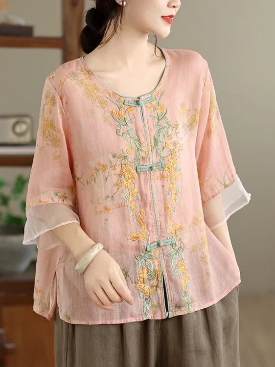 Retro Elegant Button Embroidered Shirt Loose Casual Thin Large Size Women's Cotton Linen Top Summer Artistic Style Loose Fit
Retro Elegant Button Embroidered Shirt Loose Casual Thin Large Size Women's Cotton Linen Top Summer Artistic Style Loose Fit