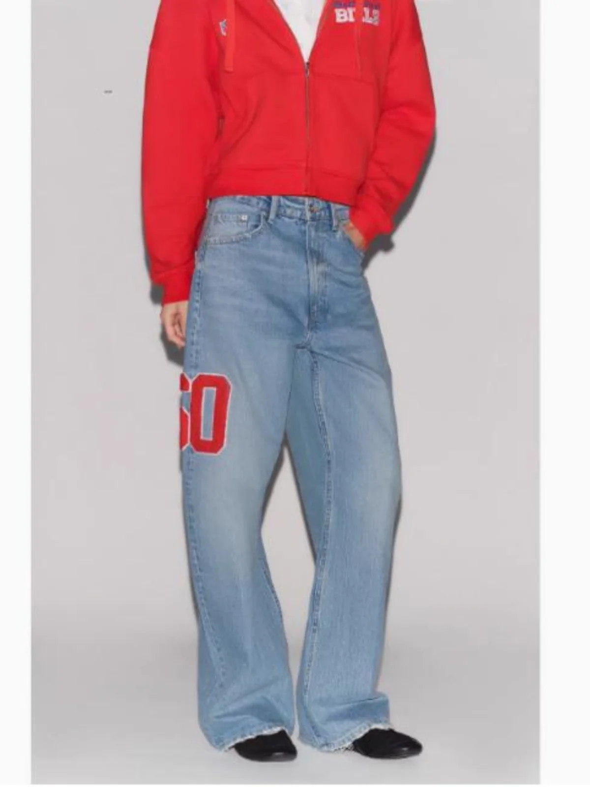 Spring 2025 Women's Boyfriend Sle Mid-Waist Decorative Cotton Wide Leg Jeans Loose Fit Casual High Waist Zipper Long Pants
Spring 2025 Women's Boyfriend Sle Mid-Waist Decorative Cotton Wide Leg Jeans Loose Fit Casual High Waist Zipper Long Pants