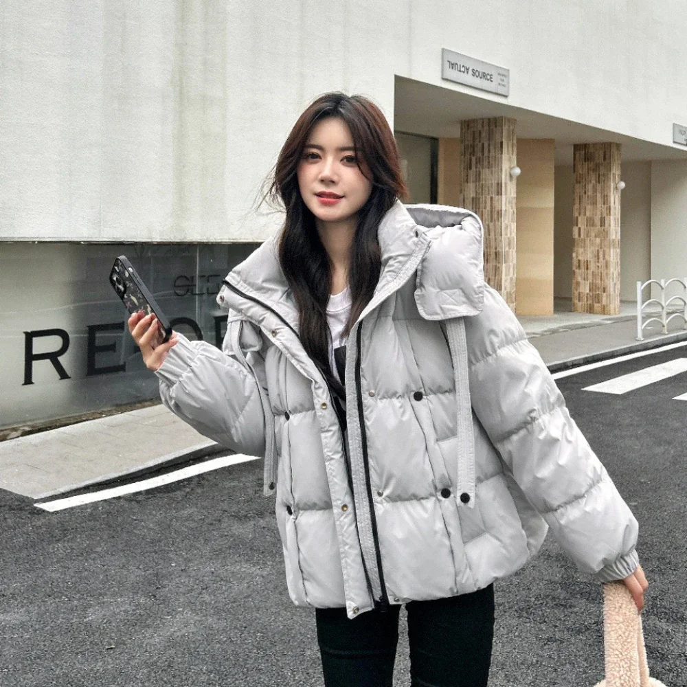Winter New Fluffy Parke Top Clothing Women Hoode Short Thickened Warm Puffer Jacket Female Bread White Duck Down Coat
Winter New Fluffy Parke Top Clothing Women Hoode Short Thickened Warm Puffer Jacket Female Bread White Duck Down Coat