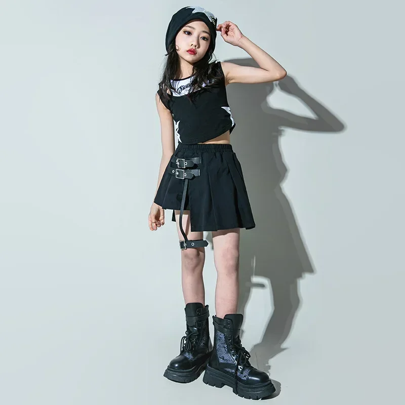 Trendy and cool children's street dance, girl's jazz dance jazz set, T-stage runway show, trendy costume performance suit
Trendy and cool children's street dance, girl's jazz dance jazz set, T-stage runway show, trendy costume performance suit