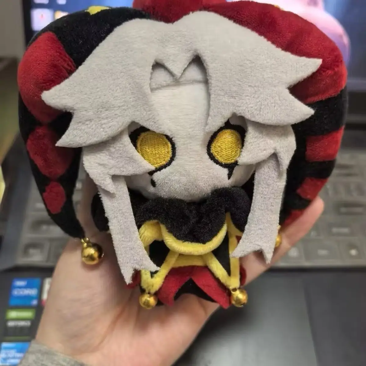 10cm Game The Freak Pierrot Plushie Dolls Anime Circus Pierrot Cosplay Plush Doll Toys Pendants Keychain Birthday Xmas Gifts
10cm Game The Freak Pierrot Plushie Dolls Anime Circus Pierrot Cosplay Plush Doll Toys Pendants Keychain Birthday Xmas Gifts