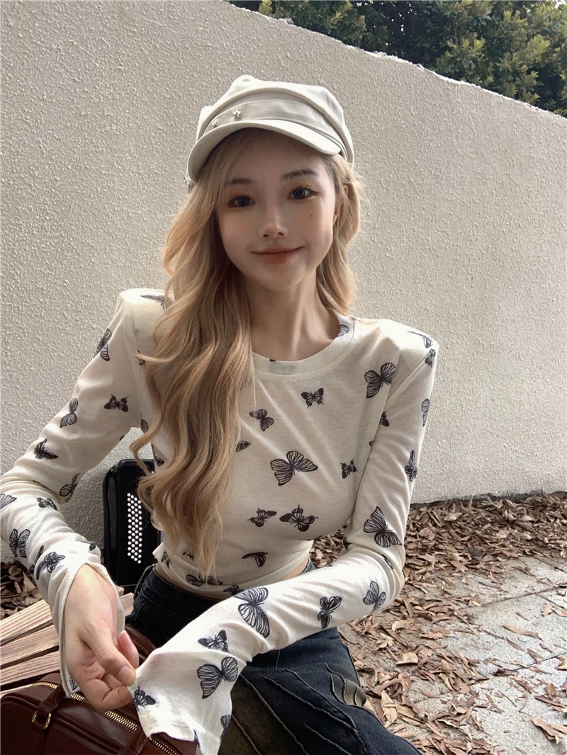 Sweet And Spicy Print Slim Fit Top with Bell Sleeves Base Shirt Spring Autumn Design Casual Style Inner Wear T Shirt
Sweet And Spicy Print Slim Fit Top with Bell Sleeves Base Shirt Spring Autumn Design Casual Style Inner Wear T Shirt