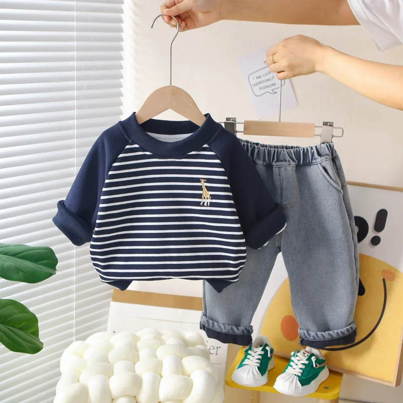 New Autumn Winter Baby Clothes Suit Children Boys Striped Thicken Warm T-Shirt Pants 2Pcs/Sets Infant Costume Kids Tracksuits
New Autumn Winter Baby Clothes Suit Children Boys Striped Thicken Warm T-Shirt Pants 2Pcs/Sets Infant Costume Kids Tracksuits
