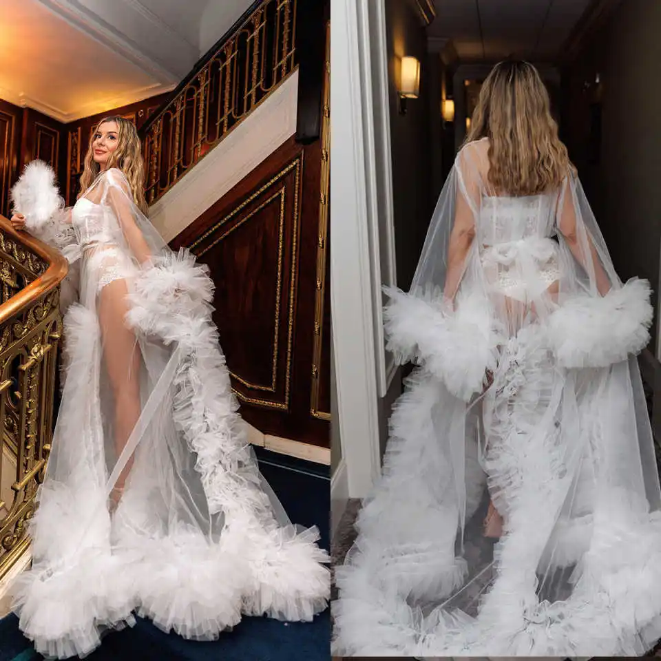 Graceful Women Robe Nightgown Puffy Tulle Sleepwear Long Sleeve Bridal Wedding Bathrobe for Photography Custom Made
Graceful Women Robe Nightgown Puffy Tulle Sleepwear Long Sleeve Bridal Wedding Bathrobe for Photography Custom Made