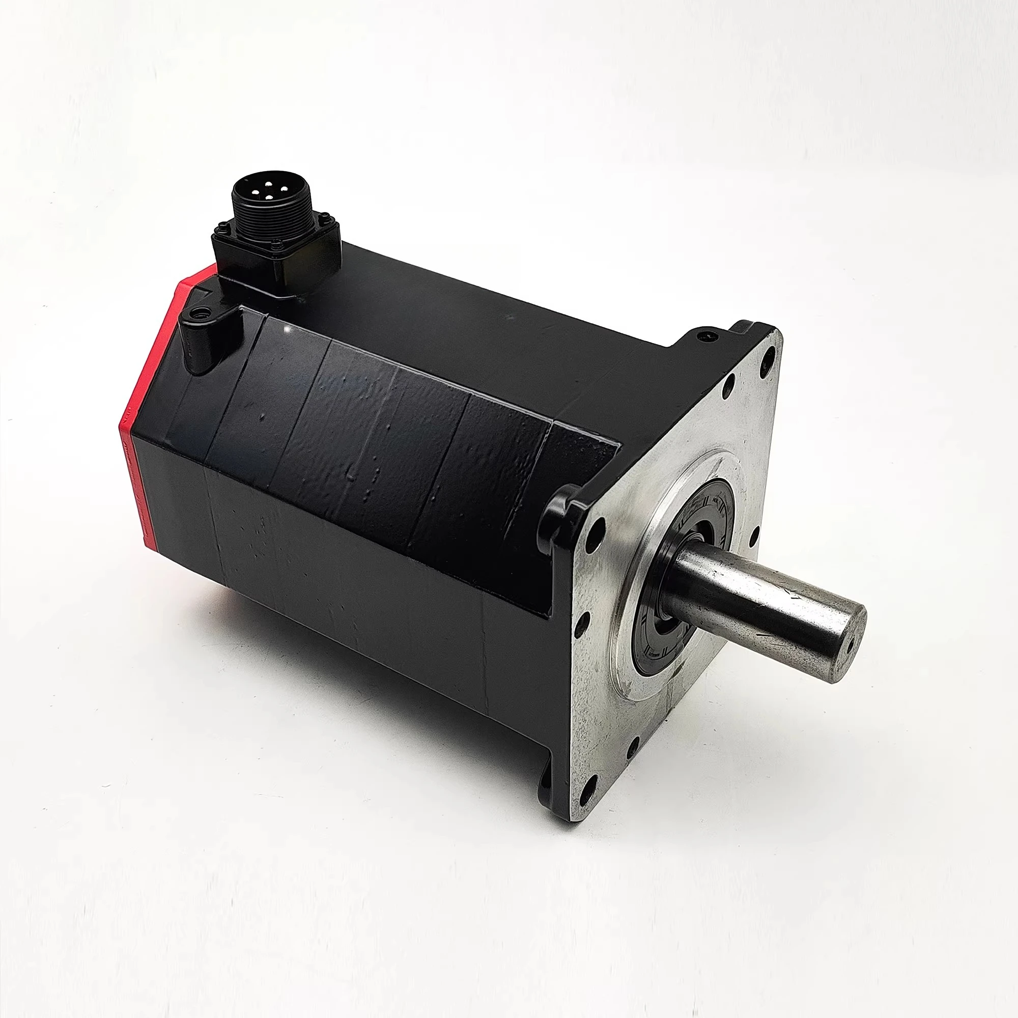 Servo motor, brand new and original
Servo motor, brand new and original