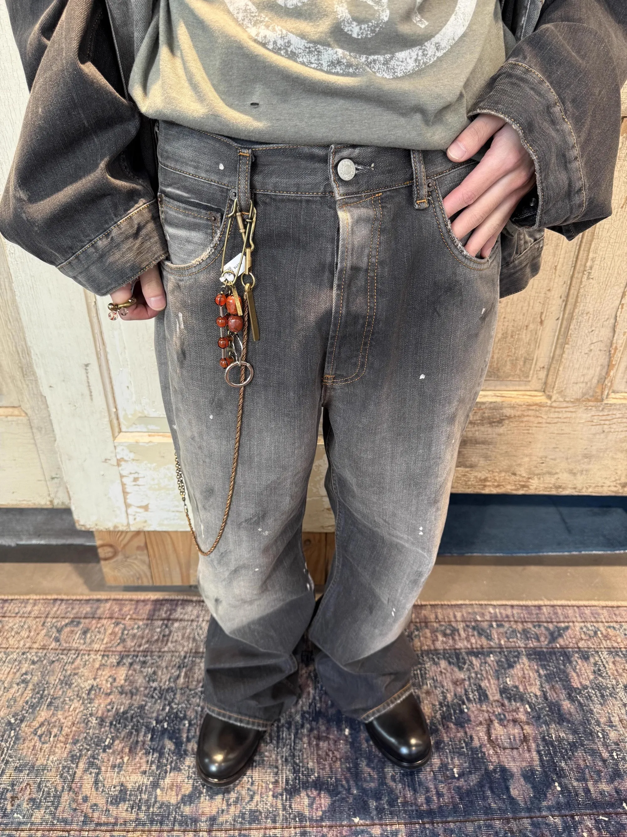 American Vibe High Street Men's Jeans Graffiti Style Worn Washed Loose Straight Leg Casual Long Trousers
American Vibe High Street Men's Jeans Graffiti Style Worn Washed Loose Straight Leg Casual Long Trousers