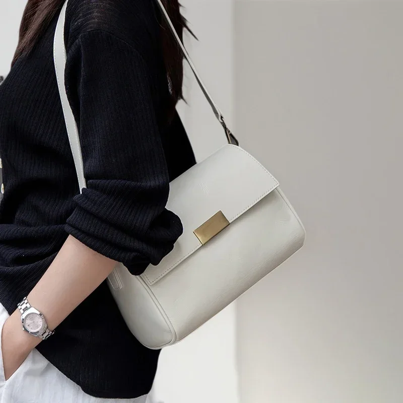 Genuine Cowhide Leather Women's Shoulder Bag Crossbody Bag Retro Versatile Ladies Underarm Fashion Luxury Brand Bag Wholesale
Genuine Cowhide Leather Women's Shoulder Bag Crossbody Bag Retro Versatile Ladies Underarm Fashion Luxury Brand Bag Wholesale