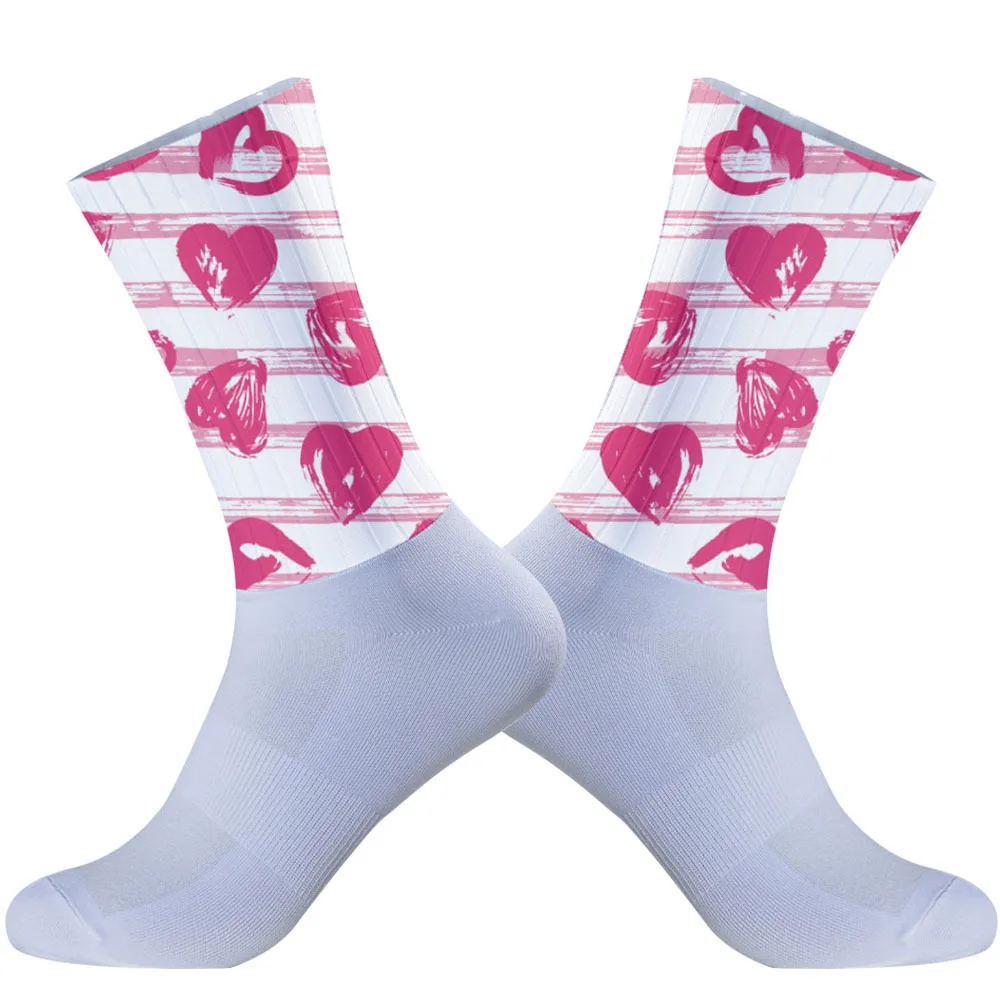 Новая ходьба отдельно на дорогу в ночное время, светоотражающая полоса света домой и ощущение прополков безопасности закрыт.
Новая ходьба отдельно на дорогу в ночное время, светоотражающая полоса света домой и ощущение прополков безопасности закрыт.