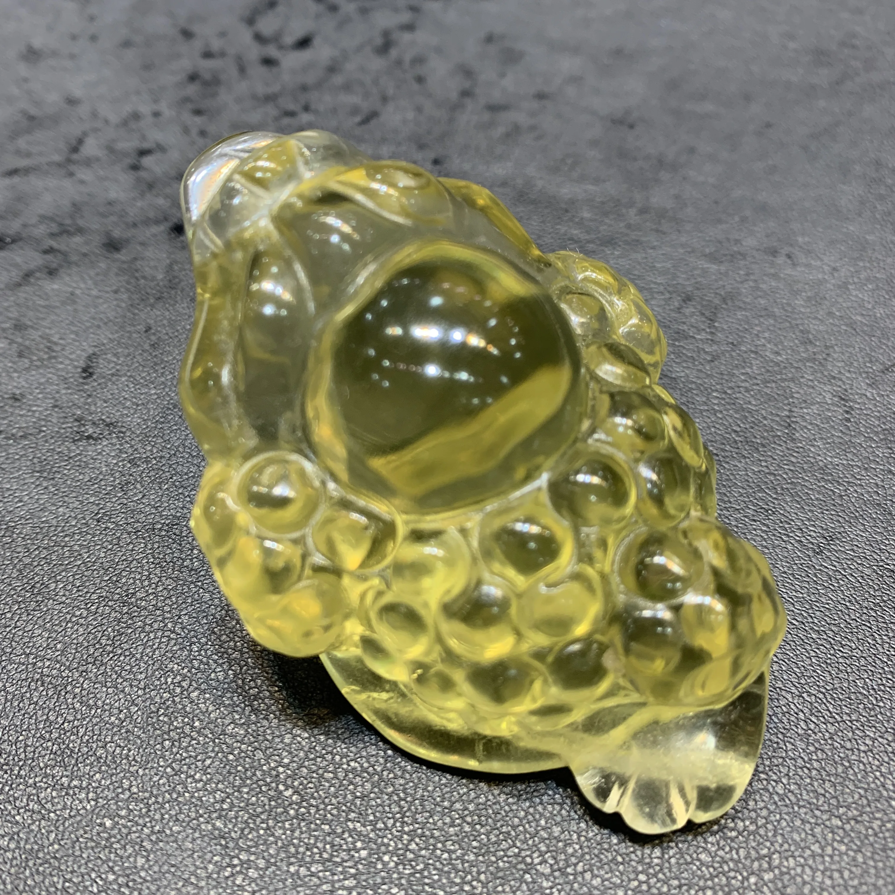Natural Quartz crystal Gold Toad Statues Citrine Feng shui Money Frog Home Deocration
Natural Quartz crystal Gold Toad Statues Citrine Feng shui Money Frog Home Deocration